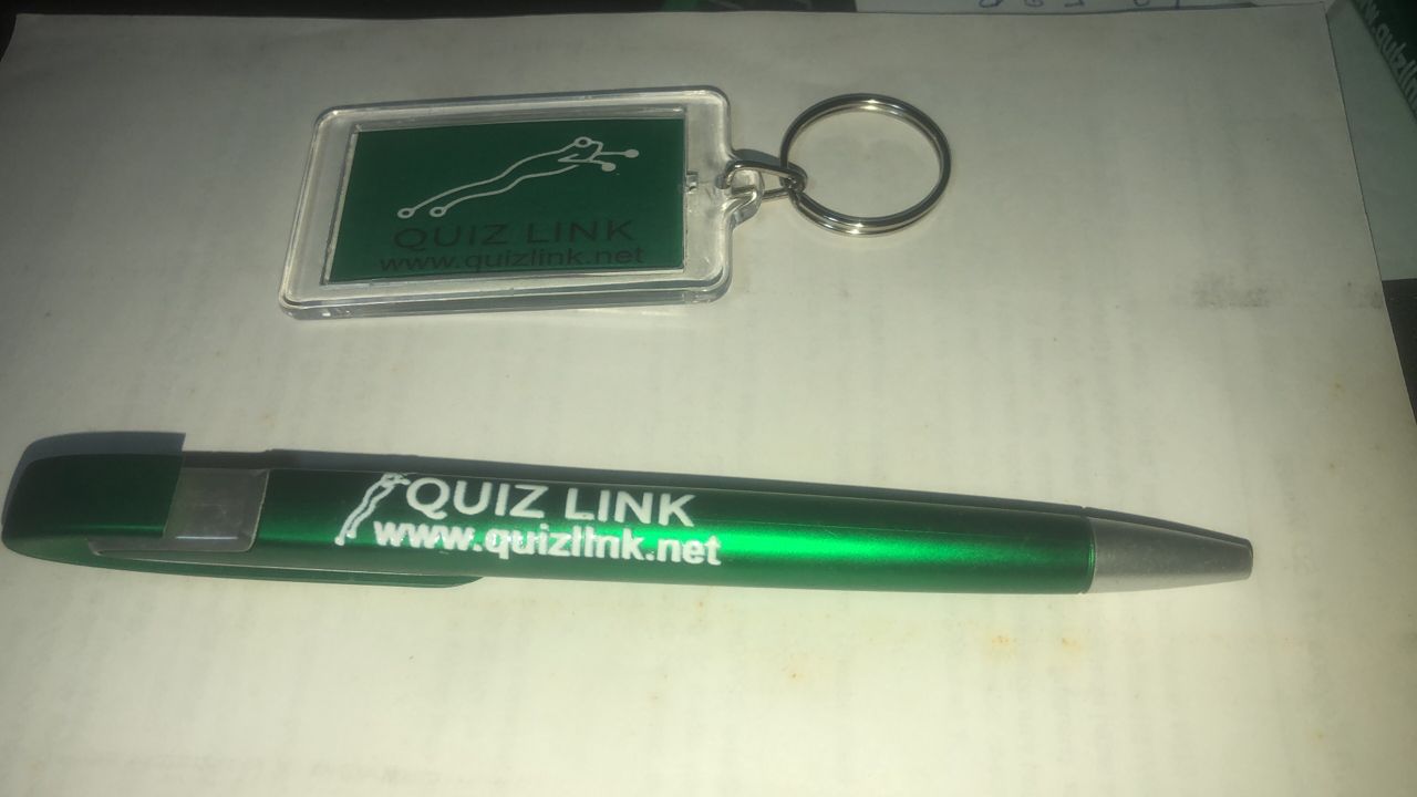 QuizLink keychain and pen